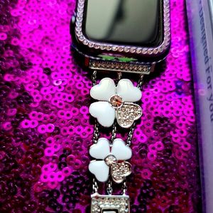 Diamond heart shaped strap for Apple Watch